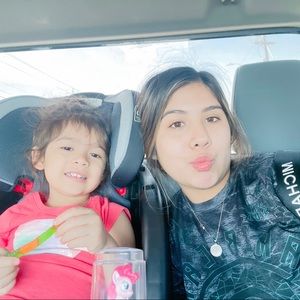 Meet your Posher, Marisa